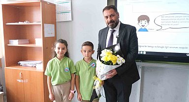 Sınıf başkanı seçim vaadini tuttu: Başkan Ekinci 3-D sınıfıyla buluştu