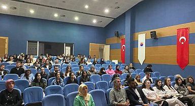 Sinop'ta gençler sağlıklı ilişkiler konusunda bilinçlendirildi
