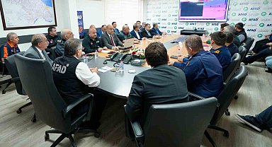 Sinop'ta kuvvetli yağış alarmı: Sel ve heyelan önlemleri masada