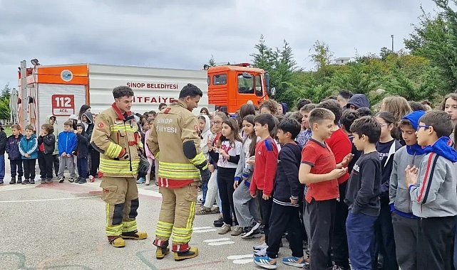 Sinop'ta öğrencilere yangın eğitimi