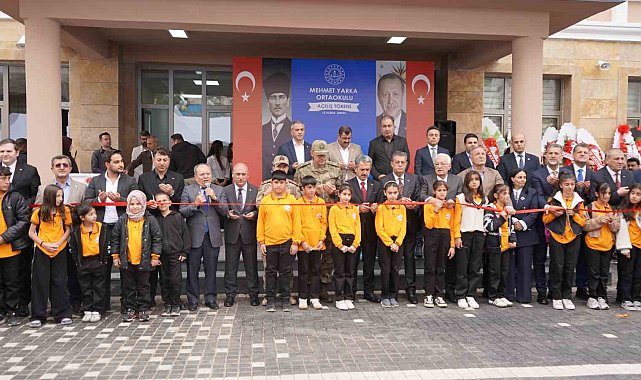 Şırnak'a Yarka ailesinden eğitim yatırımı: 16 derslikli Mehmet Yarka Ortaokulu açıldı