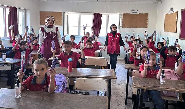 Şırnak'ta öğrencilere hijyen kitleri dağıtıldı