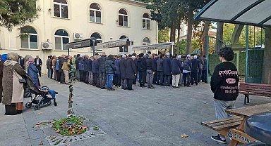 Şişli'deki konserde hayatını kaybeden Mahmud Sami Ramazanoğlu toprağa verildi