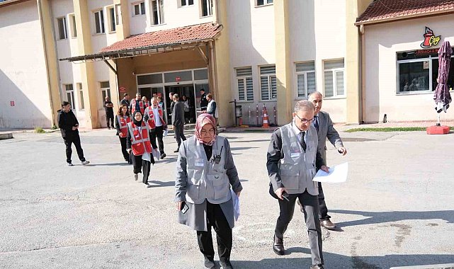 Sivas Cumhuriyet Üniversitesi hastanesinde afet tatbikatı gerçeğini aratmadı