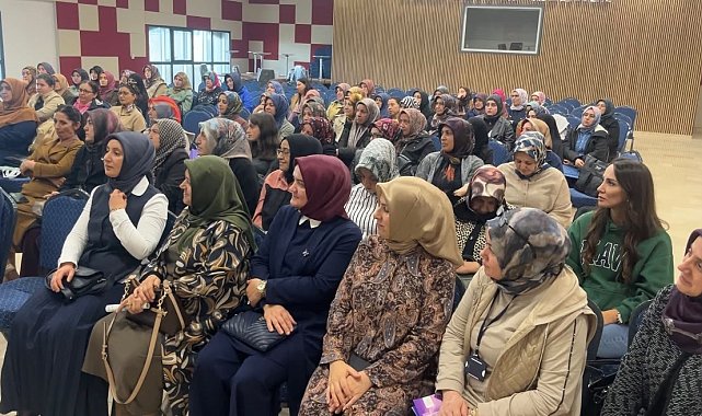 Sivas'ta kursiyerlere kanserde erken teşhisin önemi anlatıldı