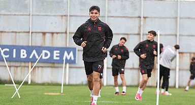Sivasspor yağmur altında çalıştı