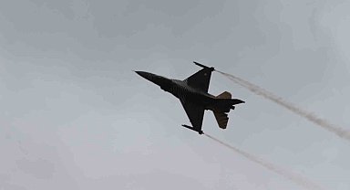 SOLOTÜRK Eskişehir semalarında nefes kesti