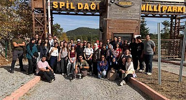 Spil Dağı'nın güzelliklerini kadraja taşıdılar