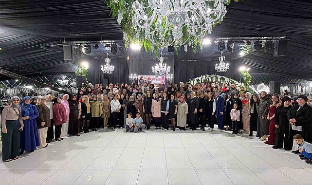 Sultanbeyli'de 500'den fazla anne uyuşturucuya karşı tek yürek oldu