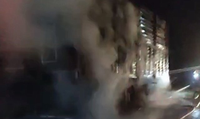 Susurluk'ta kömür yüklü dorsede yangın