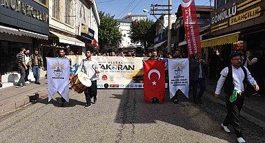 Takoran Festivali kortej yürüyüşüyle başladı
