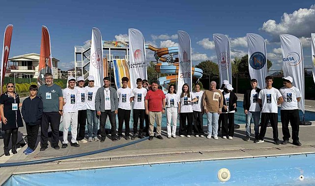 Tatvan'da gençler Van Gölü'nün su altını MikroROV'larla keşif için ilk adımı attı