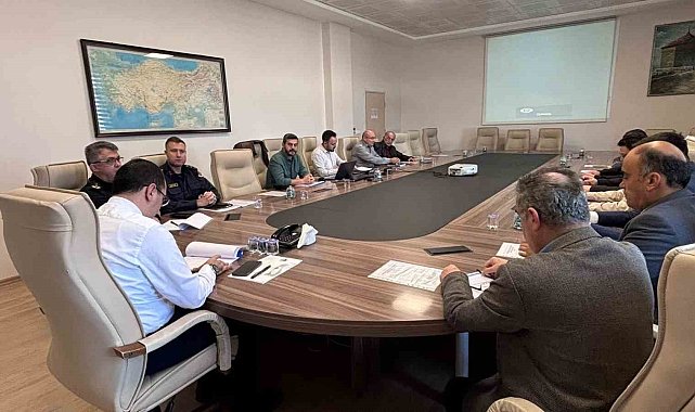 Tavşanlı'da ligler başlarken ilçe spor güvenlik toplantısı gerçekleştirildi