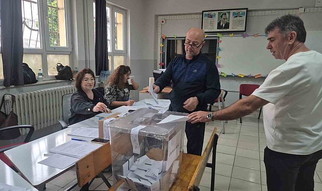 Tekirdağ'da çifte vatandaşlar Bulgaristan seçimleri için sandık başında