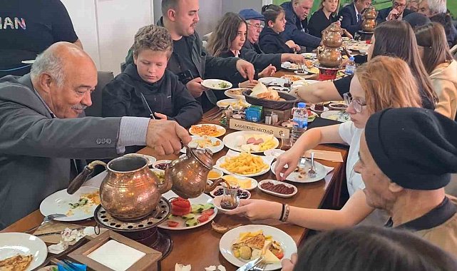 Tekirdağ'da dede-torun buluşması: Sevgi köprüsü kuruldu