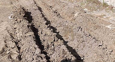 Tekirdağ'da sokakta pankartla tepki: "3 yıldır off-road pisti kullanıyoruz"