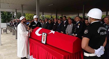 Tekne kazası kurbanı polis memuru Orhan Gazi Yetiş Malatya'da son yolculuğuna uğurlandı