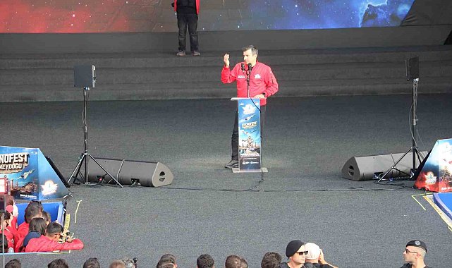 TEKNOFEST Yönetim Kurulu Başkanı Selçuk Bayraktar: "1 buçuk milyondan fazla ziyaretçi ağırlayarak rekor kırdık"