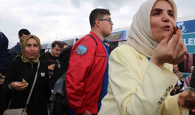 TEKNOFEST'te sıra gecesi coşkusu