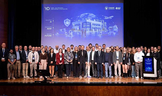 Teknoloji dünyasının liderleri dijital geleceği konuştu