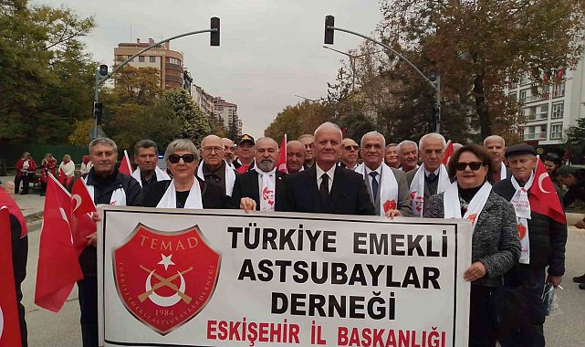 TEMAD Eskişehir İl Başkanlığı üyeleri 29 Ekim geçit töreninde yürüdü