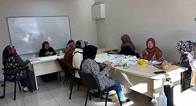 Tercan Halk Eğitim Merkezi'nde 112 kursiyer eğitim alıyor
