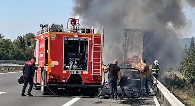 Tır seyir halindeyken alevler içinde kaldı