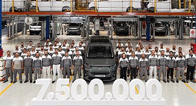 Tofaş'ın 7,5 milyonuncu aracı banttan indi
