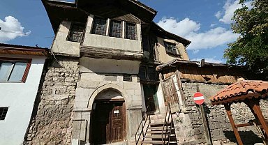 Tokat'ta kentsel dönüşüm kapsamında yıkım çalışmaları başladı