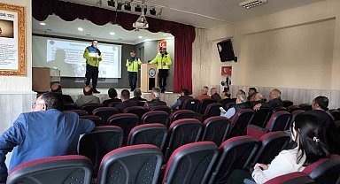 Tomarza'da taşımalı eğitim servis şoförlerine öğrenci güvenliği eğitimi