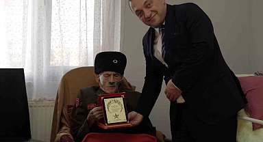 Trabzon'da 103 yaşındaki Kore gazisine Cumhuriyet Bayramı ziyareti