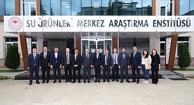 Trabzon'da Başkan Genç'ten Su Ürünleri Araştırma Enstitüsü'ne ziyaret