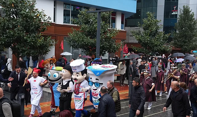 Trabzon'da Gastronomi Festivali'ne coşkulu kortej
