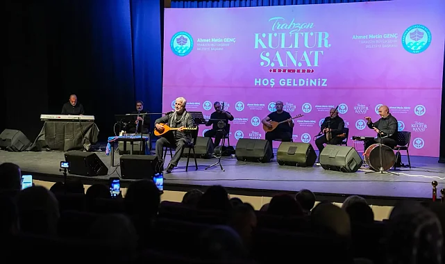 Trabzon'da türkü şöleni! Esat Kabaklı'ya büyük ilgi