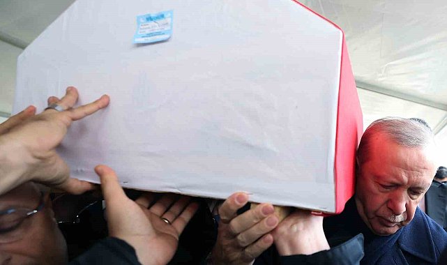 Trafik kazasında hayatını kaybeden Üsküdar Belediye Başkan Vekili Dündar Ziya Gültekin son yolculuğuna uğurlandı