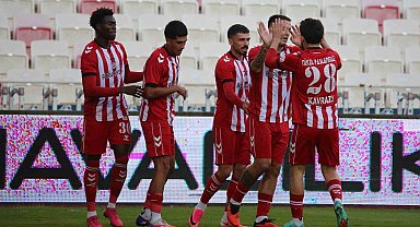 Trendyol 1. Lig: Sivasspor: 4 - Pendikspor: 1