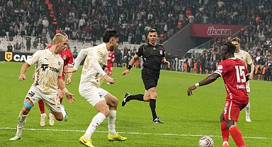 Trendyol Süper Lig: Beşiktaş: 2 - Başakşehir: 0