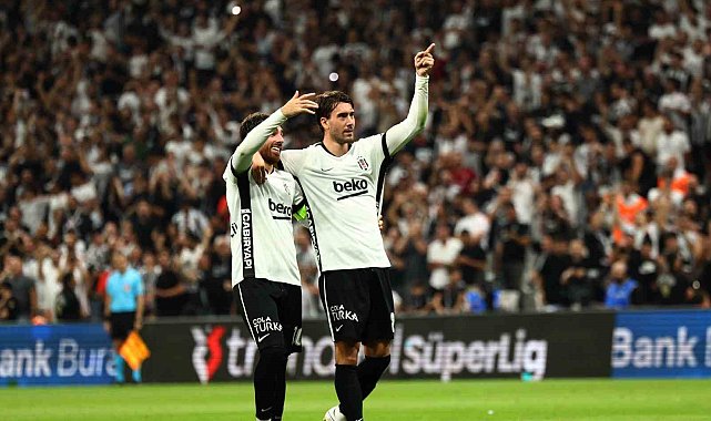 TSG Hoffenheim Futbol Genel Müdürü Schicker'den, Beşiktaş'ın hücum hattına övgü