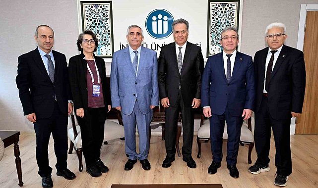 Türk Fizyolojik Bilimler Derneği yönetiminden Rektör Akpolat'a ziyaret
