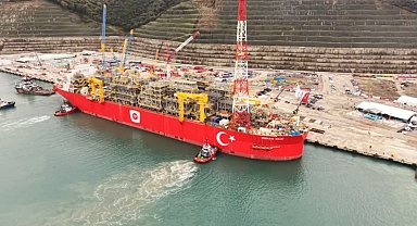 Türkiye'nin enerji gücü Osman Gazi platformu dronla görüntülendi