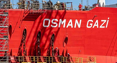 Türkiye'nin ilk yüzer üretim platformu Osman Gazi görev yerine uğurlanıyor