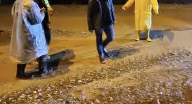 Tut'ta şiddetli yağış sele neden oldu