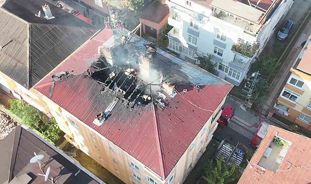 Tuzla'daki fabrika yangını havadan görüntülendi