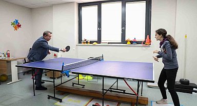 Üç kez Türkiye şampiyonu oldu, üniversiteyi kazandı