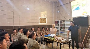 Uludere'de Mehmetçiğe hayat kurtaran eğitim: 66 jandarma personeline uygulamalı ilk yardım