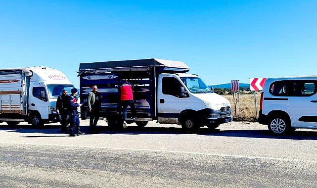 Uşak'ta hayvan sağlığı için yol kontrolleri sürüyor