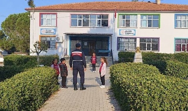 Uşak'ta okul çevrelerinde güvenlik denetimi gerçekleştirildi