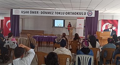 Uşak'ta okul kantini işletmecilerine hijyen eğitimi verildi