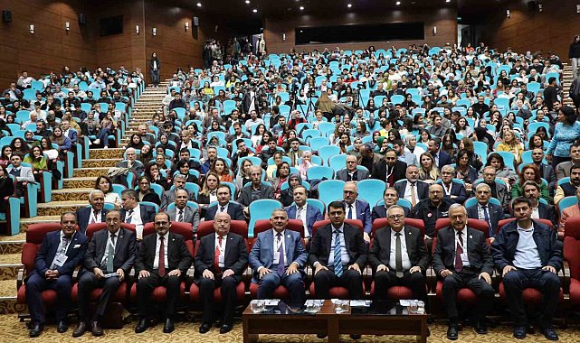 Uşak'ta Yeşil Mutabakat ve Sürdürülebilir Enerji Politikaları Çalıştayı başladı