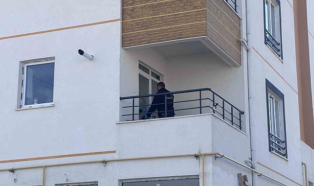 Uzaklaştırma kararı bitti eve merdivenle girdi